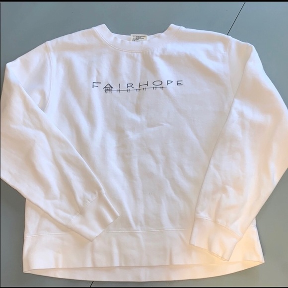 Comfort Colors Tops - comfort colors sweatshirt size medium Comfort Colors Tops - comfort colors sweatshirt size medium